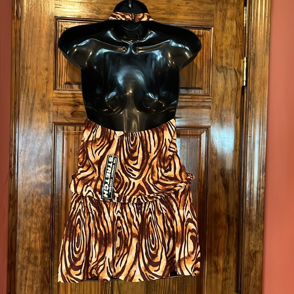 NWT Tiger Print Ruffle High Neck Top - Picture 5 of 8
